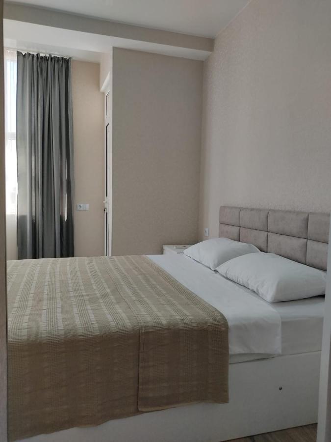 Pushkin Street Pearl Hotel Kʼutʼaisi Exterior foto